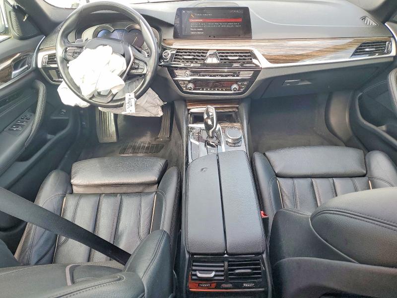 54440436 :رقم المزاد ، WBAJA7C54KWW25693 vin ، 2019 Bmw 530 مزاد بيع