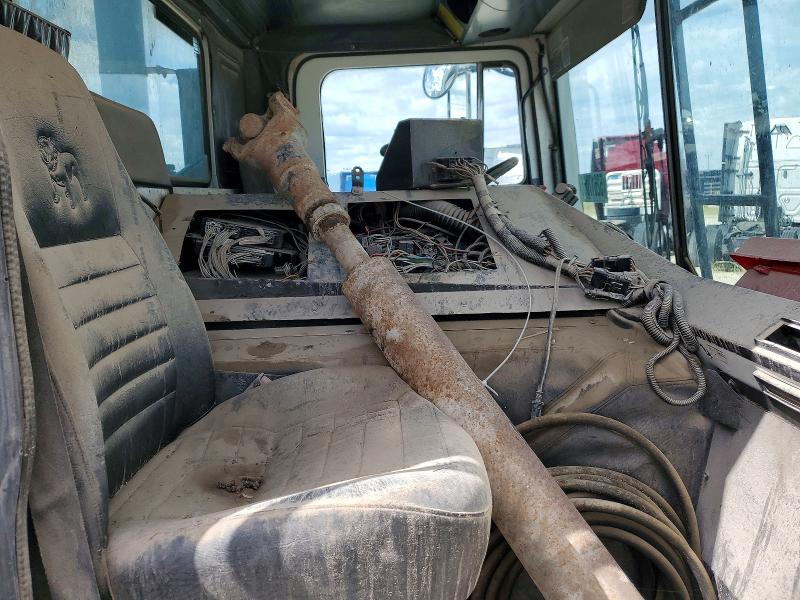 Продаж на аукціоні авто 2002 Mack Mr6405, vin: 1M2K194Y72M019968, номер лоту: 52617066