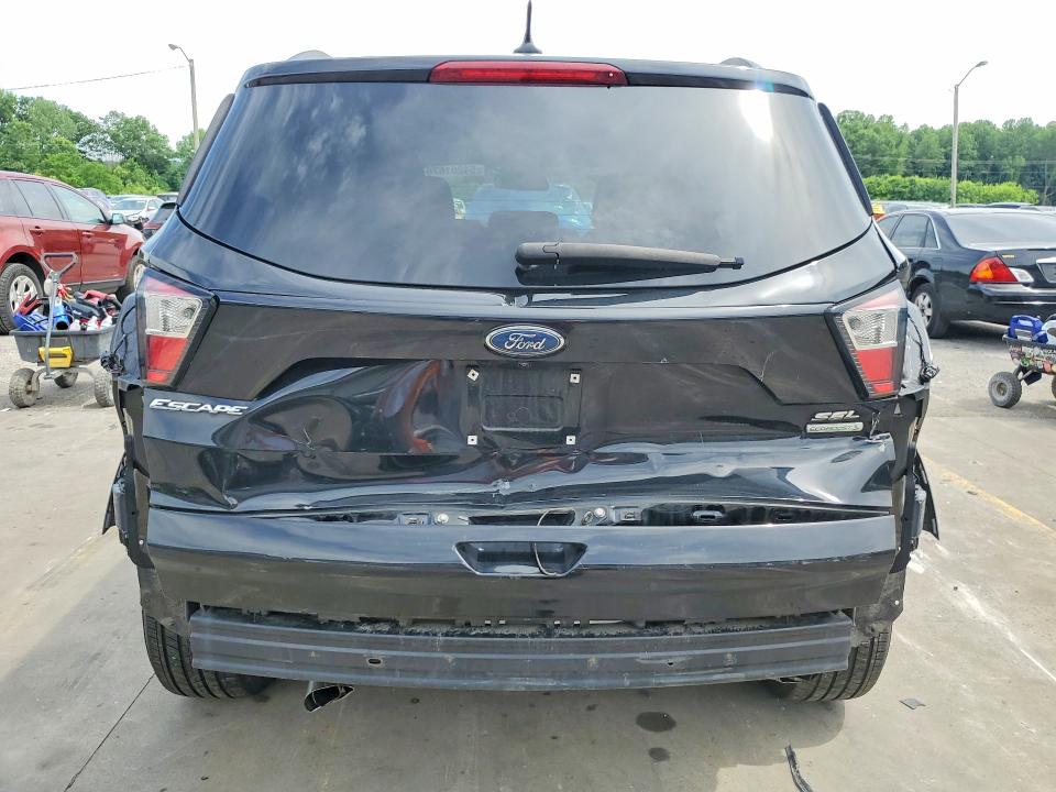 54261676 :رقم المزاد ، 1FMCU0HD1JUC12999 vin ، 2018 Ford Escape مزاد بيع