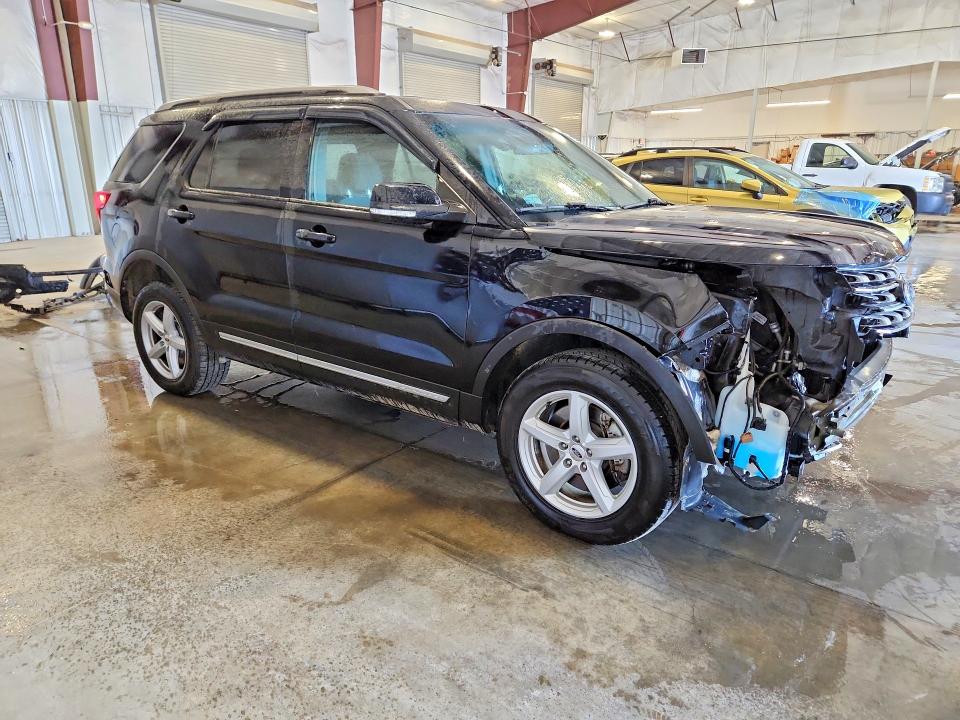 55139246 :رقم المزاد ، 1FM5K8D87HGE38060 vin ، 2017 Ford Explorer مزاد بيع