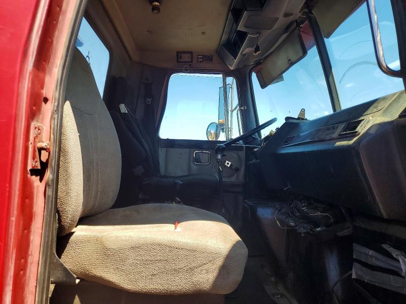 Aukcja sprzedaży 2000 Volvo Conventional, vin: 4V5JC2UF6YN869285, numer aukcji: 55001866