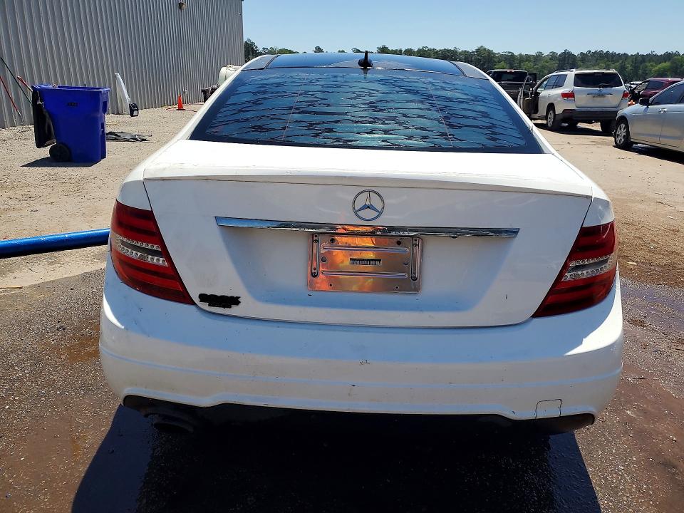 53645756 :رقم المزاد ، WDDGJ4HB4EG193637 vin ، 2014 Mercedes-benz C مزاد بيع