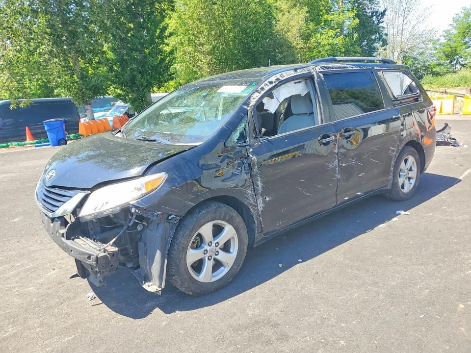 Aukcja sprzedaży 2015 Toyota Sienna, vin: 5TDKK3DC7FS611657, numer aukcji: 54773576