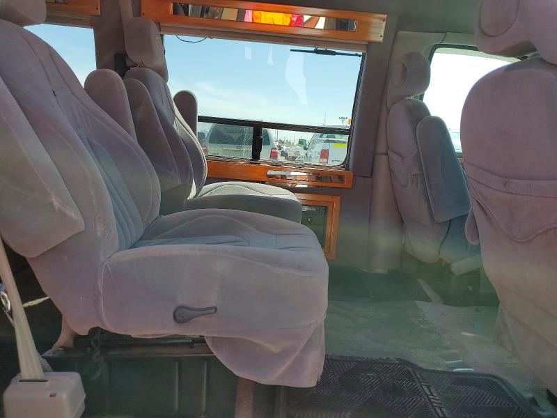 55303406 :رقم المزاد ، 1GBFG15R4W1004417 vin ، 1998 Chev Express مزاد بيع