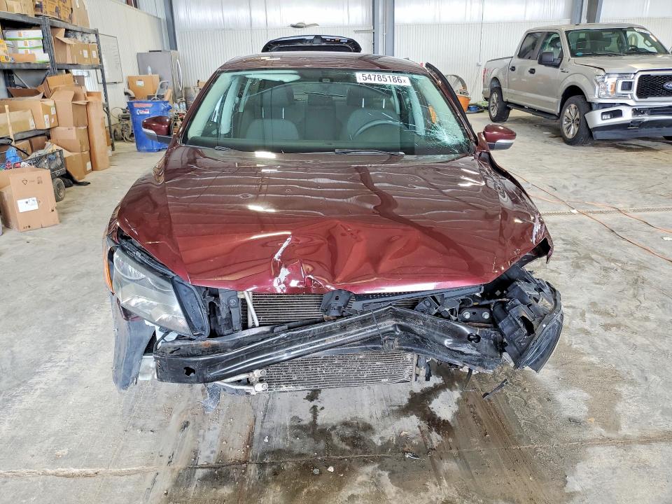 2013 Volkswagen Passat მანქანა იყიდება აუქციონზე, vin: 1VWAP7A33DC062513, აუქციონის ნომერი: 54785186