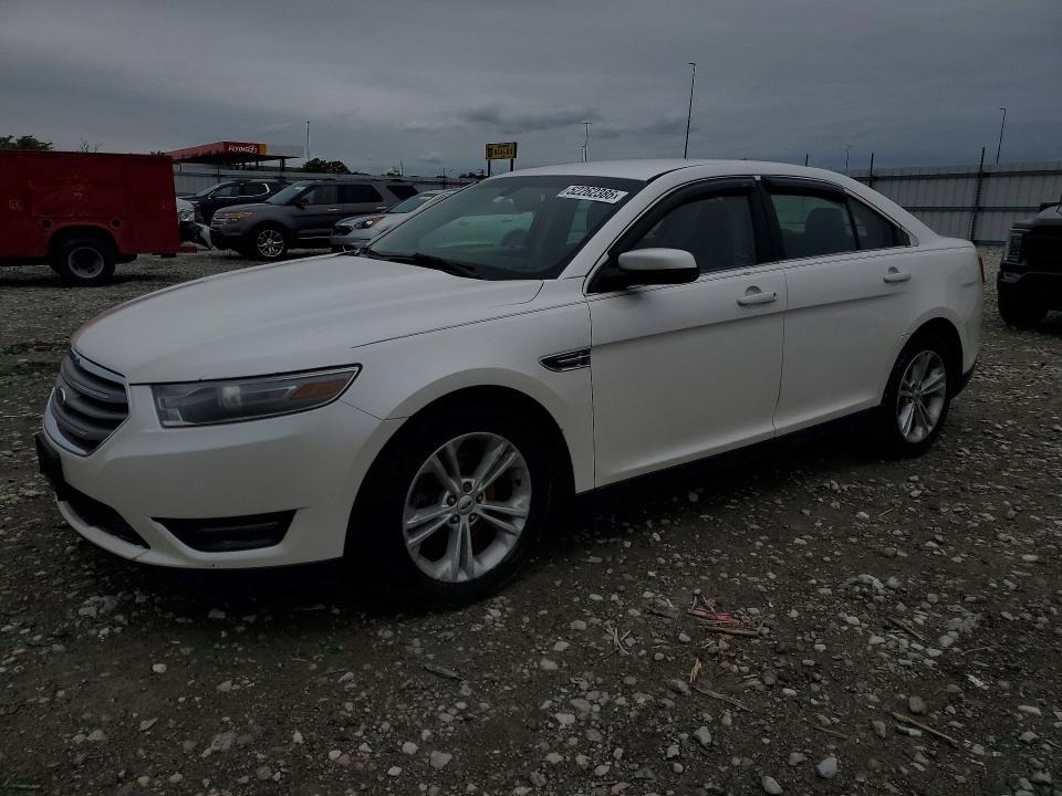Auction sale of the 2014 Ford Taurus, vin: 1FAHP2E8XEG149898, lot number: 52262386