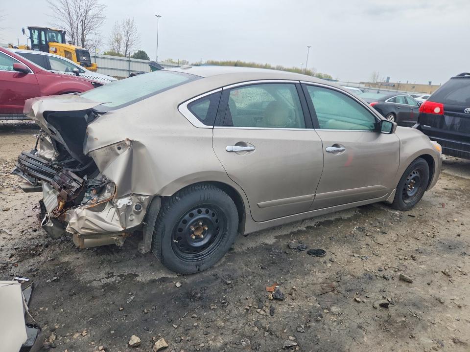 2015 Nissan Altima მანქანა იყიდება აუქციონზე, vin: 1N4AL3AP7FC165467, აუქციონის ნომერი: 53345776