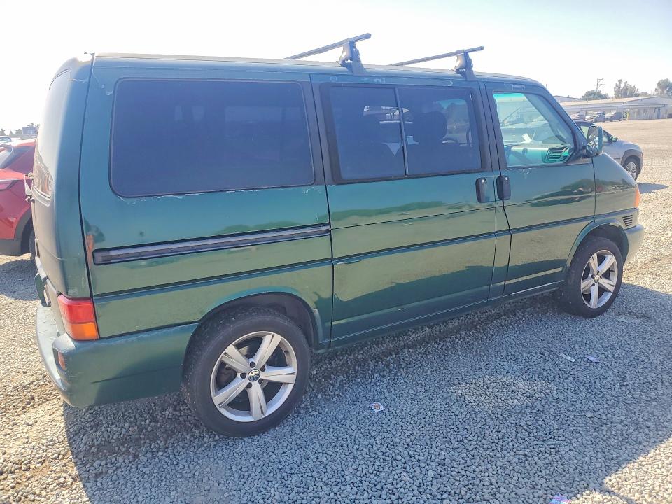 54540816 :رقم المزاد ، WV2MH4702YH039775 vin ، 2000 Volkswagen Eurovan مزاد بيع