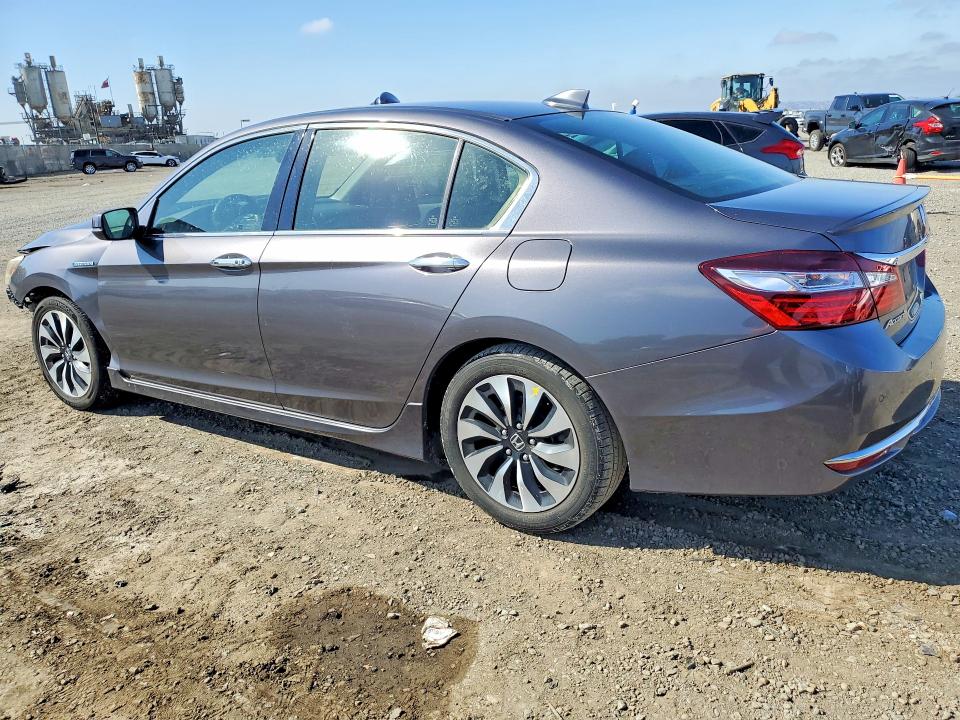 Продаж на аукціоні авто 2017 Honda Accord, vin: JHMCR6F76HC007554, номер лоту: 52892606