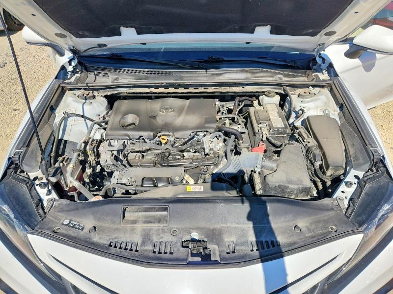 52810406 :رقم المزاد ، 4T1G11AK4NU713738 vin ، 2022 Toyota Camry مزاد بيع