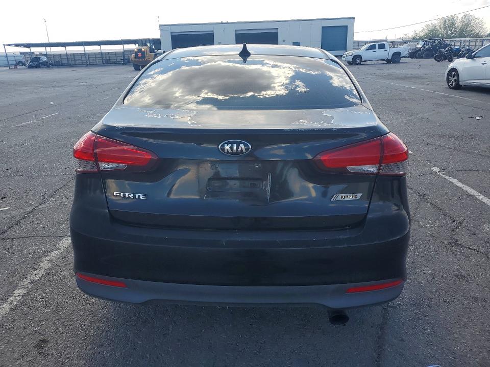 Продажа на аукционе авто 2017 Kia Forte, vin: 3KPFK4A7XHE032917, номер лота: 54827946