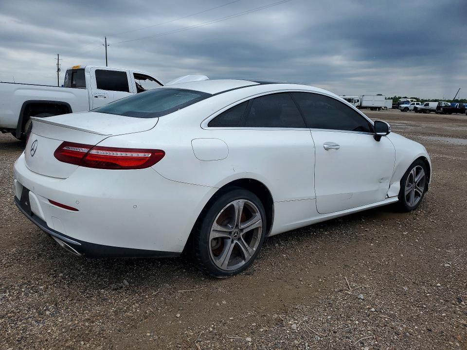 53172006 :رقم المزاد ، WDD1J6FB1JF020002 vin ، 2018 Mercedes-benz E مزاد بيع