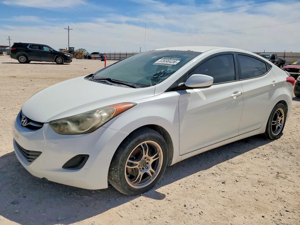 2013 Hyundai Elantra მანქანა იყიდება აუქციონზე, vin: 5NPDH4AE6DH197499, აუქციონის ნომერი: 53698436
