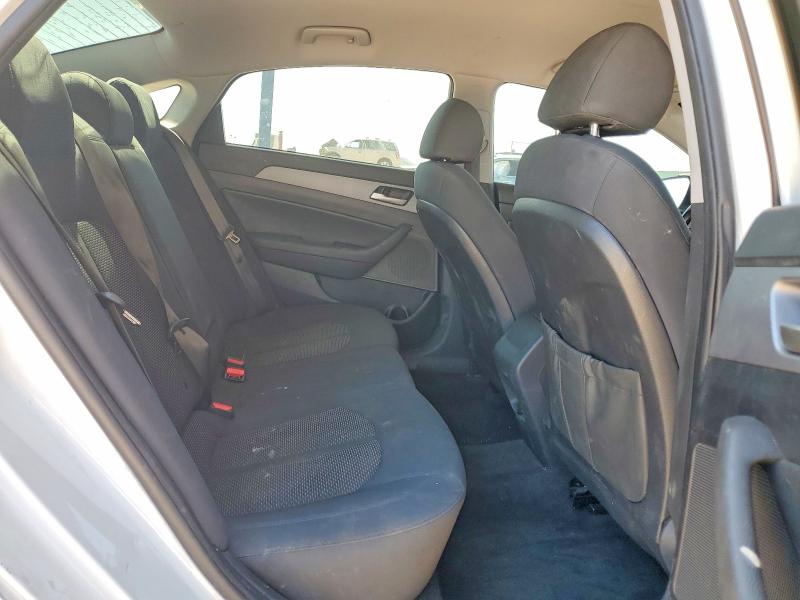 53572646 :رقم المزاد ، 5NPE34AF4JH597472 vin ، 2018 Hyundai Sonata مزاد بيع