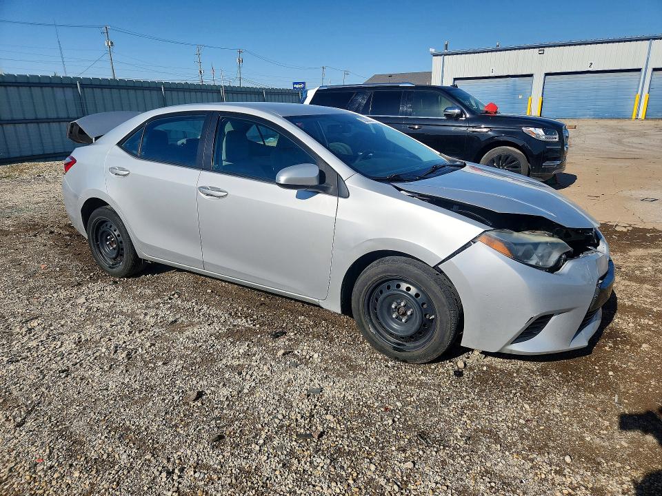 52298046 :رقم المزاد ، 5YFBURHE9FP315492 vin ، 2015 Toyota Corolla مزاد بيع
