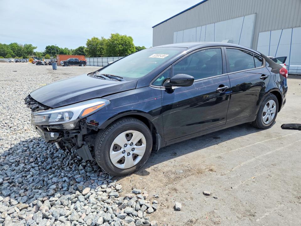 2018 Kia Forte მანქანა იყიდება აუქციონზე, vin: 3KPFK4A70JE283533, აუქციონის ნომერი: 52686456