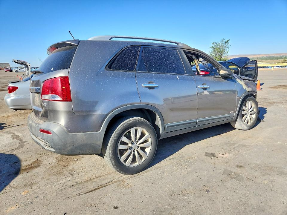 54701466 :رقم المزاد ، 5XYKUDA29BG112961 vin ، 2011 Kia Sorento مزاد بيع