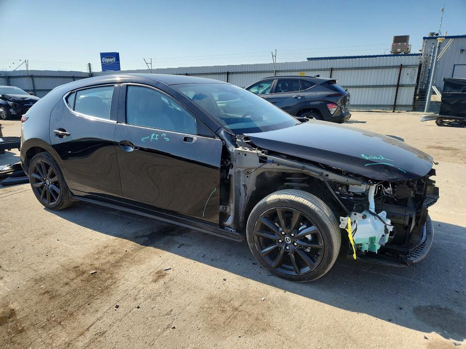 Продажа на аукционе авто 2019 Mazda 3, vin: JM1BPANMXK1141936, номер лота: 52683856