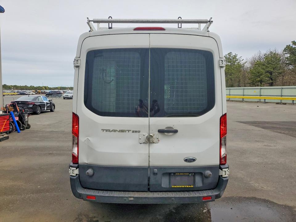 51210756 :رقم المزاد ، 1FTYR2CMXGKA16594 vin ، 2016 Ford Transit مزاد بيع