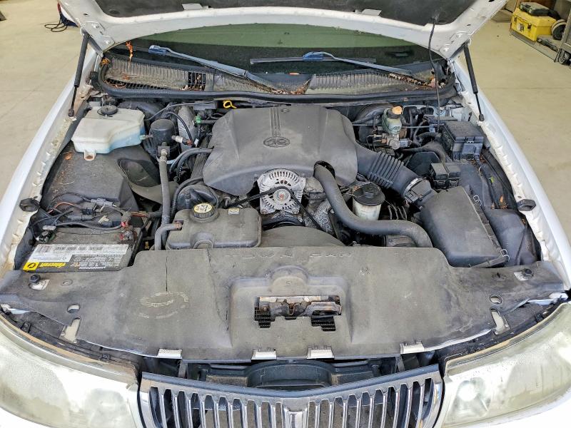 54022106 :رقم المزاد ، 1LNHM82W52Y640311 vin ، 2002 Lincoln Town Car مزاد بيع