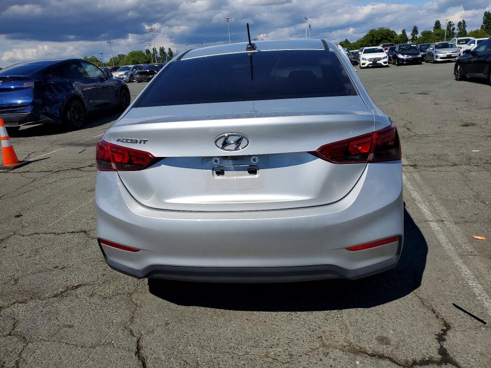 Продажа на аукционе авто 2018 Hyundai Accent, vin: 3KPC24A31JE023271, номер лота: 55069966