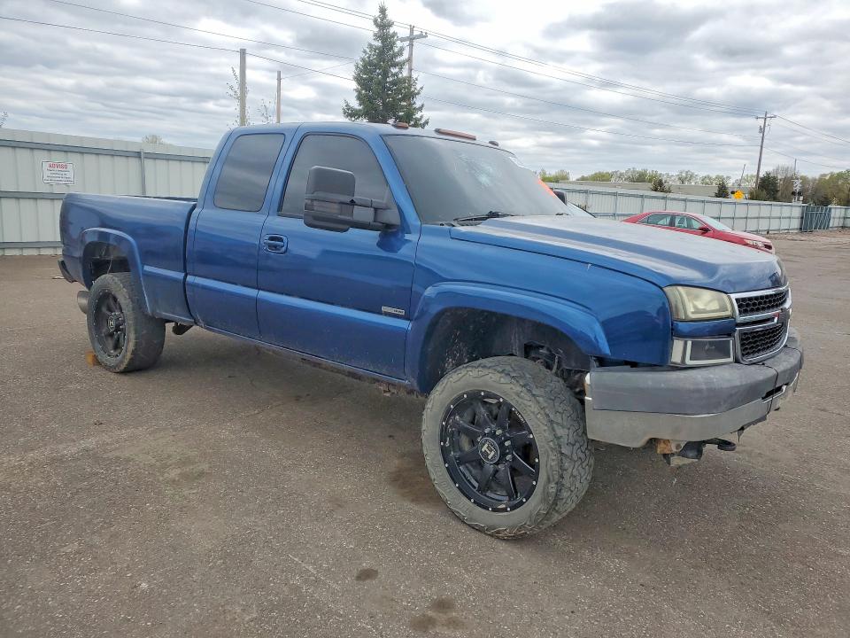 Продажа на аукционе авто 2003 Chevrolet Silverado, vin: 1GCHK29133E330954, номер лота: 52330956