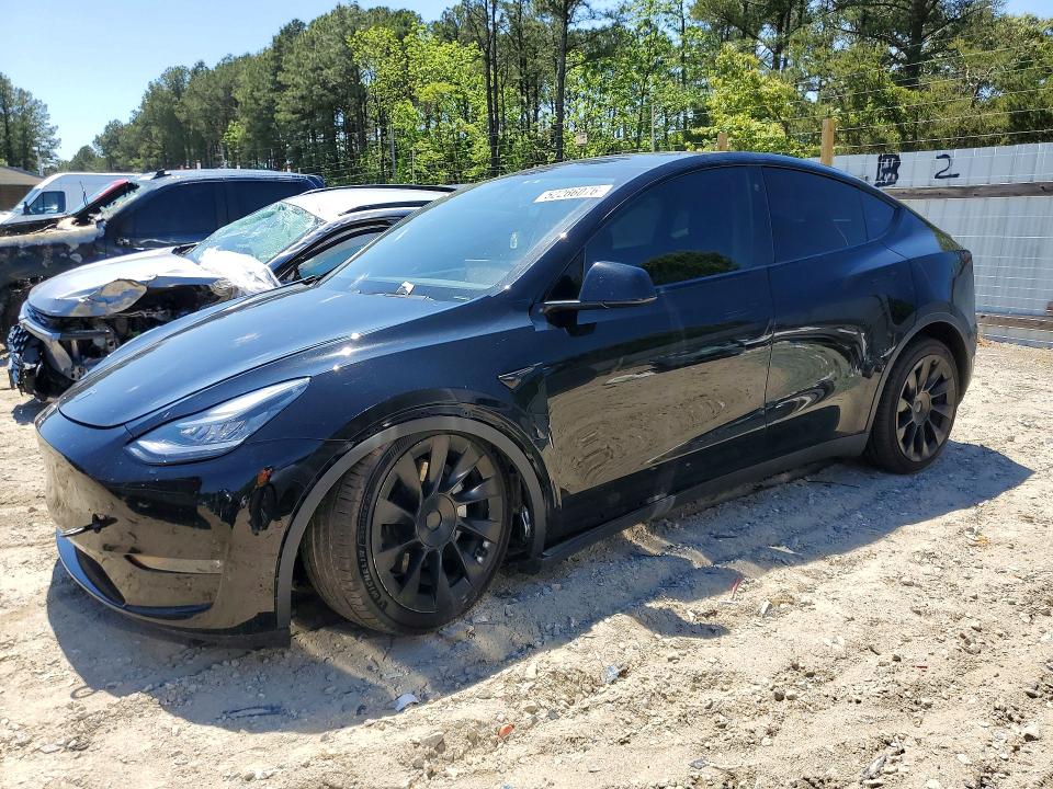 52266076 :رقم المزاد ، 5YJYGDEE6MF084293 vin ، 2021 Tesla Model Y مزاد بيع