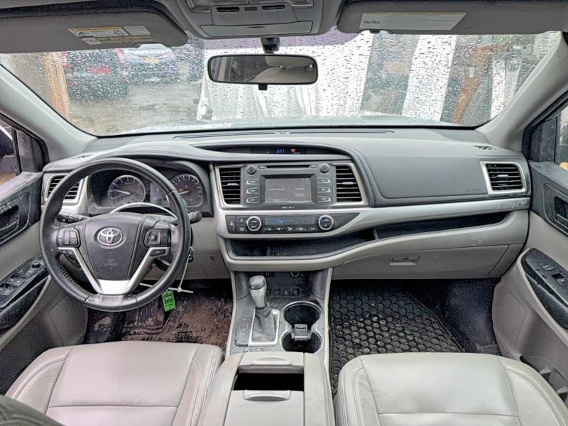2014 Toyota Highlander მანქანა იყიდება აუქციონზე, vin: 5TDBKRFH7ES019797, აუქციონის ნომერი: 52877306
