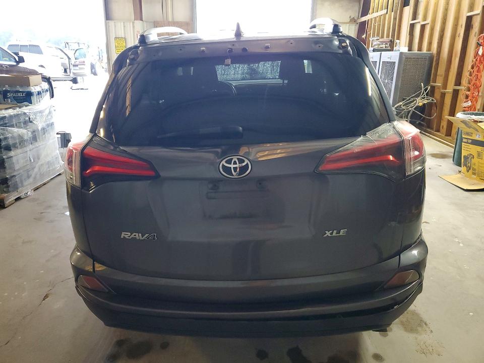 Продажа на аукционе авто 2018 Toyota Rav4, vin: JTMWFREV6JD123071, номер лота: 54261856