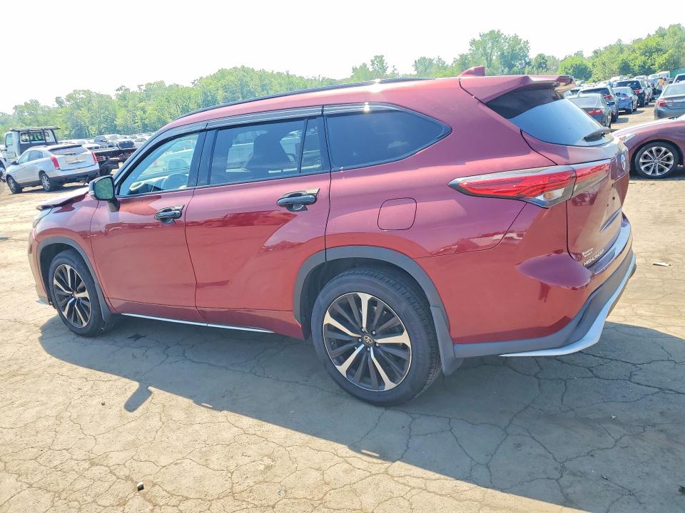53781786 :رقم المزاد ، 5TDLZRBHXNS215898 vin ، 2022 Toyota Highlander مزاد بيع