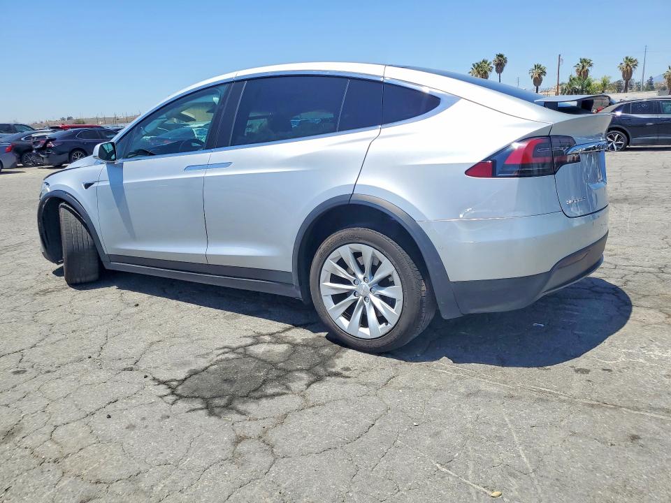 2017 Tesla Model X მანქანა იყიდება აუქციონზე, vin: 5YJXCBE22HF055168, აუქციონის ნომერი: 53095826