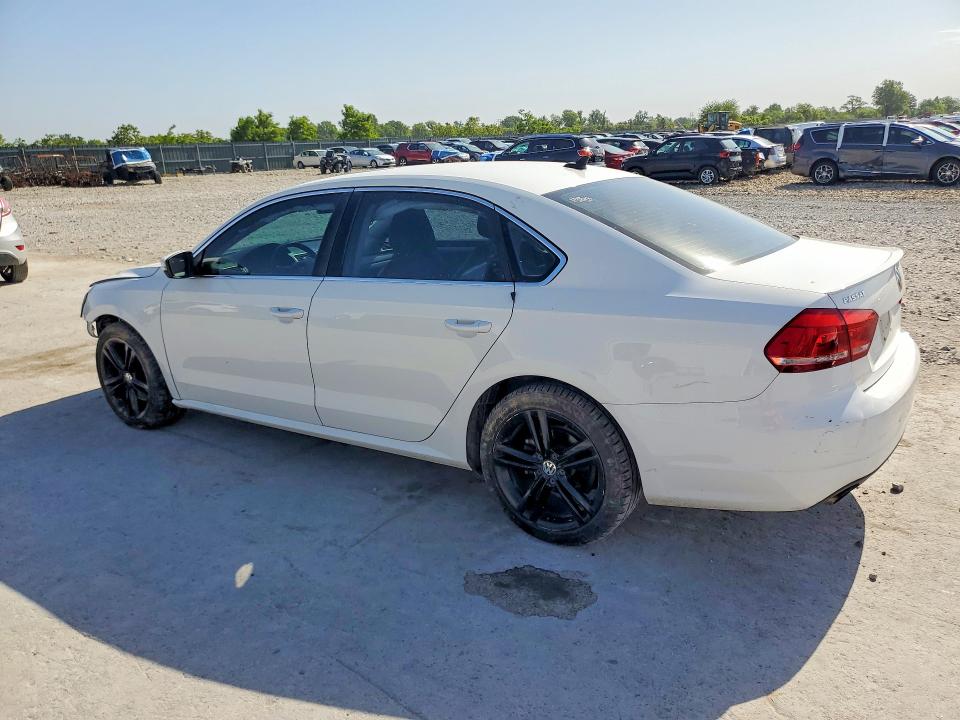 2014 Volkswagen Passat მანქანა იყიდება აუქციონზე, vin: 1VWBS7A36EC112132, აუქციონის ნომერი: 53317086