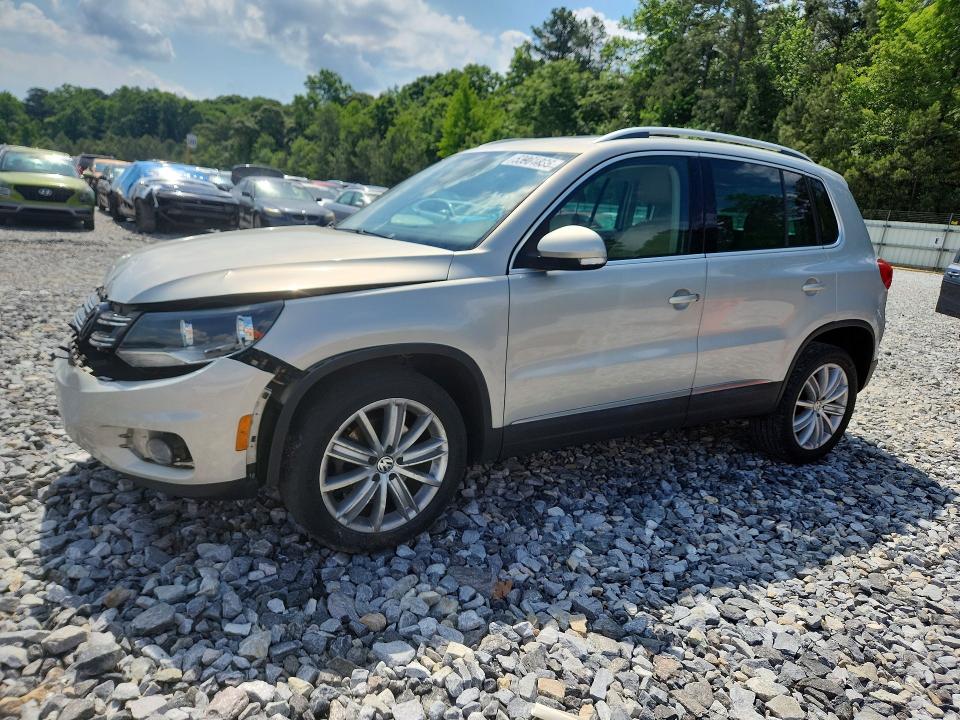 53961836 :رقم المزاد ، WVGAV7AX7DW557531 vin ، 2013 Volkswagen Tiguan مزاد بيع