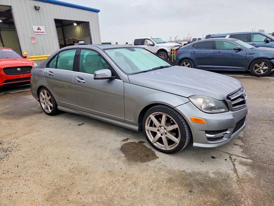 Aukcja sprzedaży 2014 Mercedes-benz C, vin: WDDGF4HB1EA953026, numer aukcji: 52700006