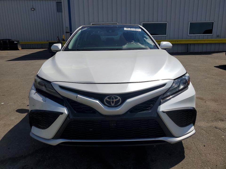 Продажа на аукционе авто 2021 Toyota Camry, vin: 4T1K61AK5MU527331, номер лота: 53840646