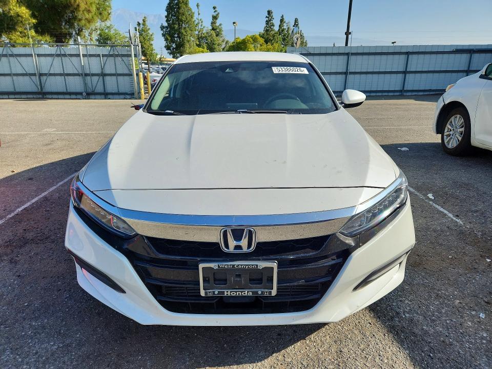 53386026 :رقم المزاد ، 1HGCV1F13JA065362 vin ، 2018 Honda Accord مزاد بيع