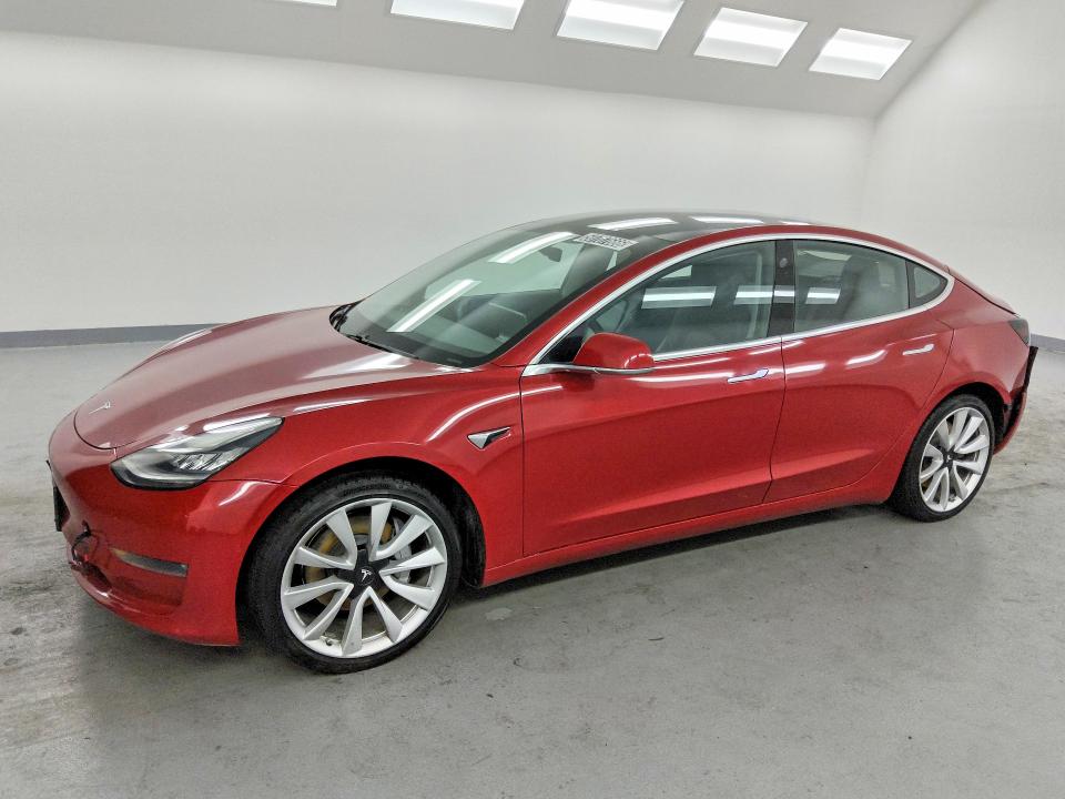 50707666 :رقم المزاد ، 5YJ3E1EA0JF048753 vin ، 2018 Tesla Model 3 مزاد بيع