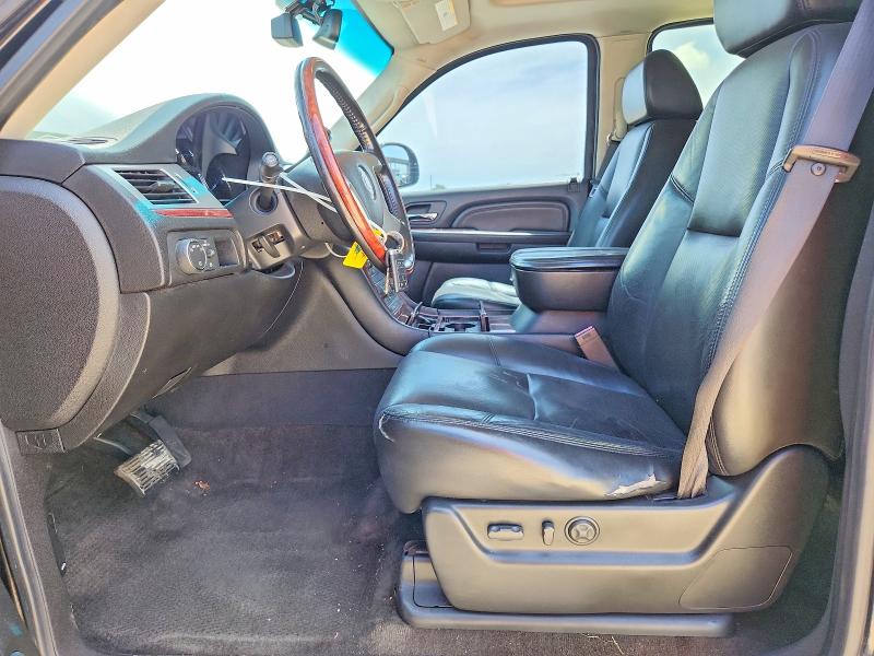 2008 Cadillac Escalade მანქანა იყიდება აუქციონზე, vin: 1GYFK63828R274181, აუქციონის ნომერი: 52704366