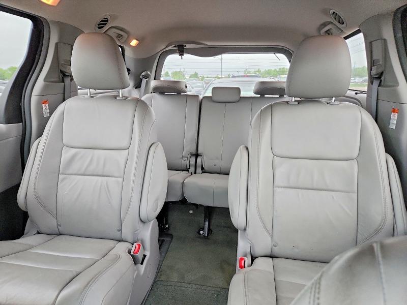 54090776 :رقم المزاد ، 5TDDK3DC6FS119680 vin ، 2015 Toyota Sienna مزاد بيع