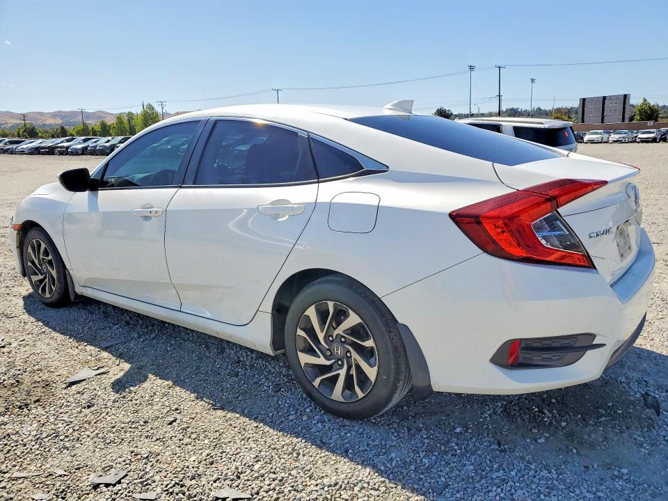 2017 Honda Civic მანქანა იყიდება აუქციონზე, vin: 2HGFC2F77HH542206, აუქციონის ნომერი: 52473326