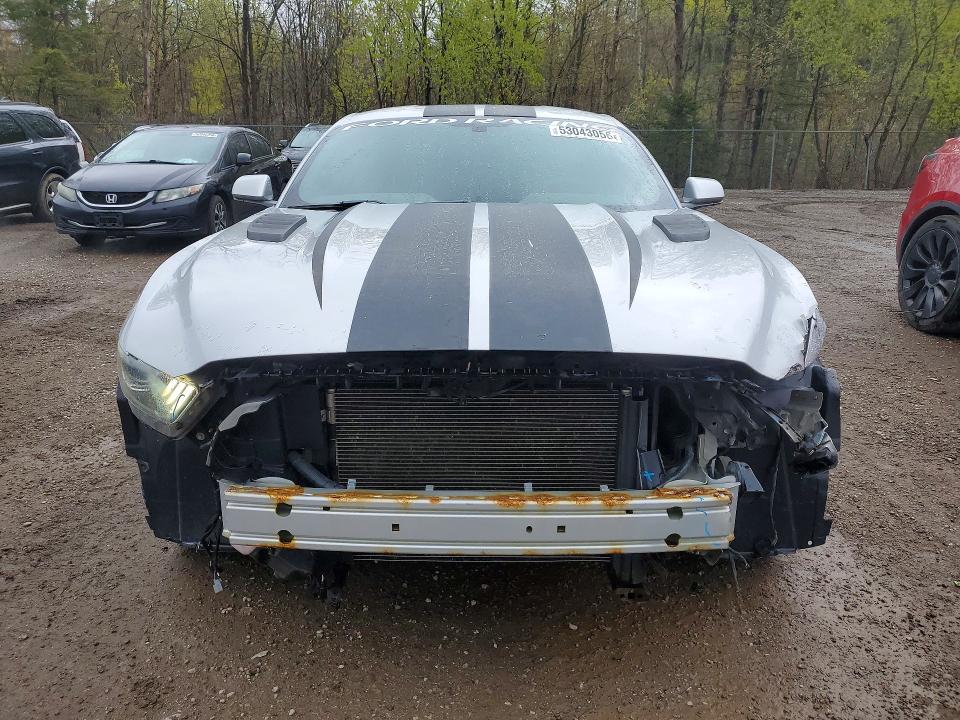53043056 :رقم المزاد ، 1FA6P8AMXG5324940 vin ، 2016 Ford Mustang مزاد بيع