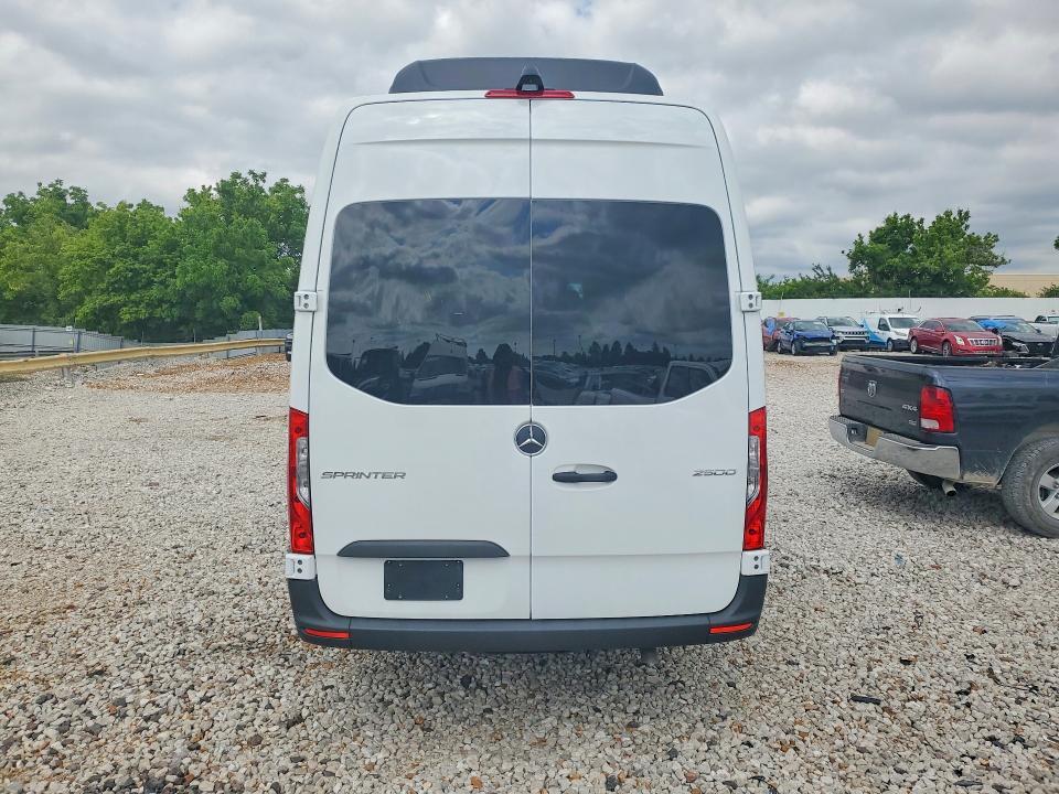 54603526 :رقم المزاد ، W1Z4KGHY6TT608114 vin ، 2026 Mercedes-benz Sprinter مزاد بيع