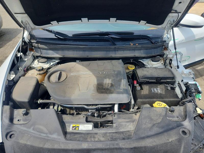 53436056 :رقم المزاد ، 1C4PJMCS0FW744932 vin ، 2015 Jeep Cherokee مزاد بيع