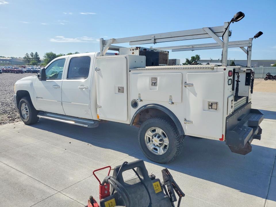 54674696 :رقم المزاد ، 1GC4K1B65AF131071 vin ، 2010 Chevrolet Silverado مزاد بيع