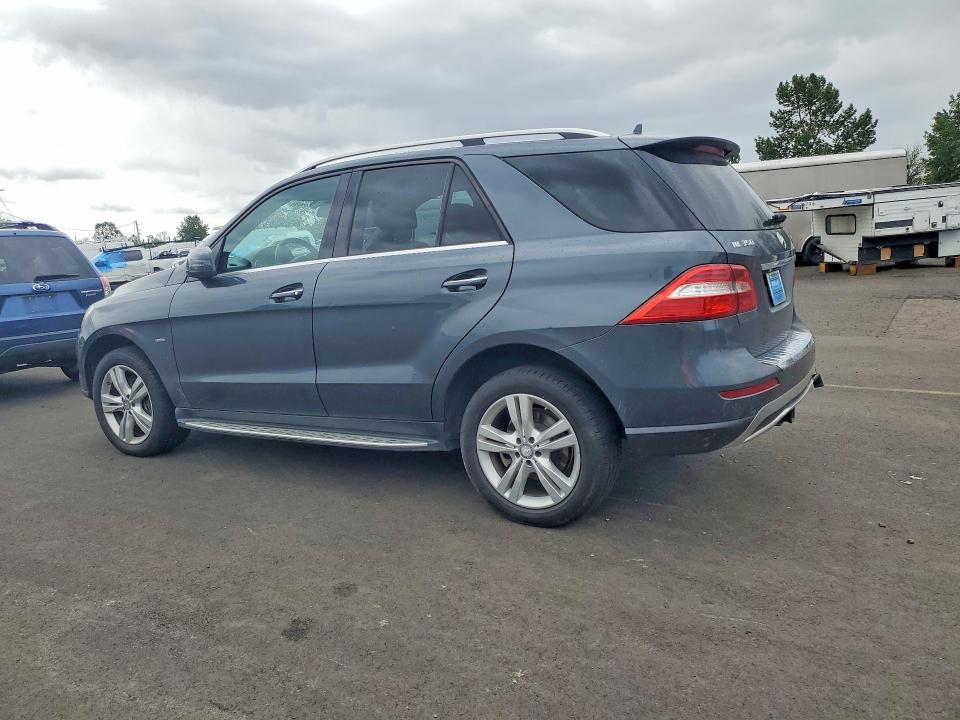 54080796 :رقم المزاد ، 4JGDA2EB2CA033063 vin ، 2012 Mercedes-benz Ml مزاد بيع