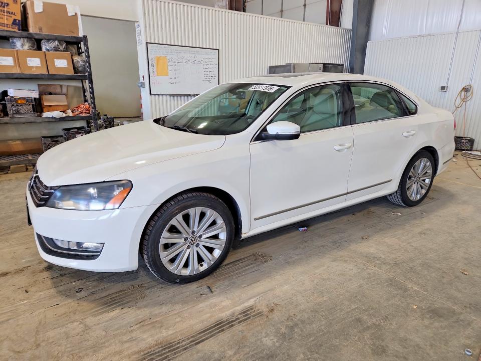 2013 Volkswagen Passat მანქანა იყიდება აუქციონზე, vin: 1VWBN7A37DC049242, აუქციონის ნომერი: 52077936