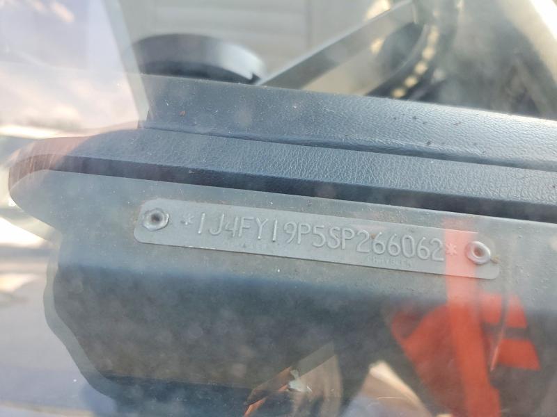 1995 Jeep Wrangler მანქანა იყიდება აუქციონზე, vin: 1J4FY19P5SP266062, აუქციონის ნომერი: 52452776