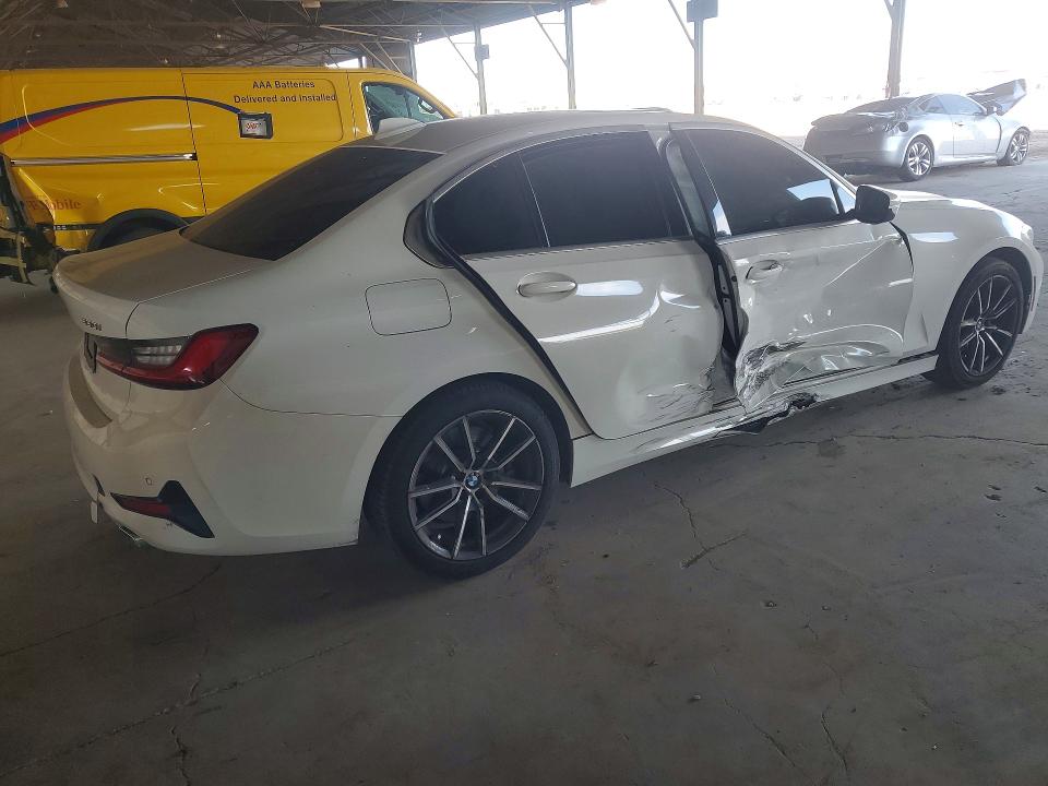 54830716 :رقم المزاد ، 3MW5R1J05M8C22087 vin ، 2021 Bmw 330i مزاد بيع