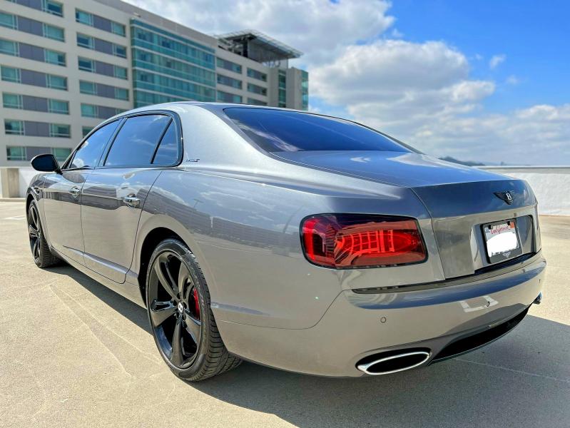 Продаж на аукціоні авто 2018 Bentley Flying Spur, vin: SCBEJ9ZA7JC067796, номер лоту: 54466796