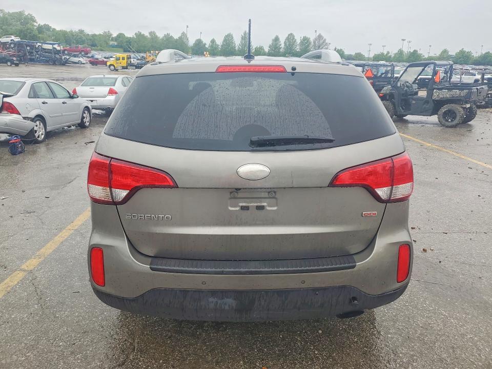 Продажа на аукционе авто 2015 Kia Sorento, vin: 5XYKT4A7XFG557598, номер лота: 52246326